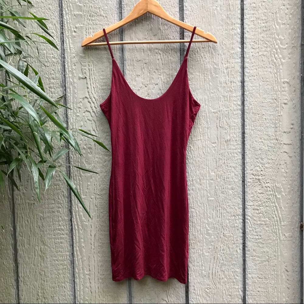 NWT Pitaya maroon body con scoop neck mini dress